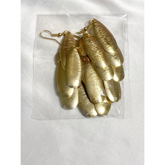 Chandelier earrings textured gold tone hook ear. Length 4 1/2” width 1 3/4” - Picture 5 of 5